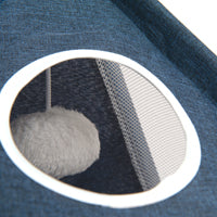 Tour à chats en forme de fusée