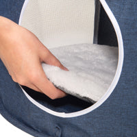 Tour à chats en forme de fusée